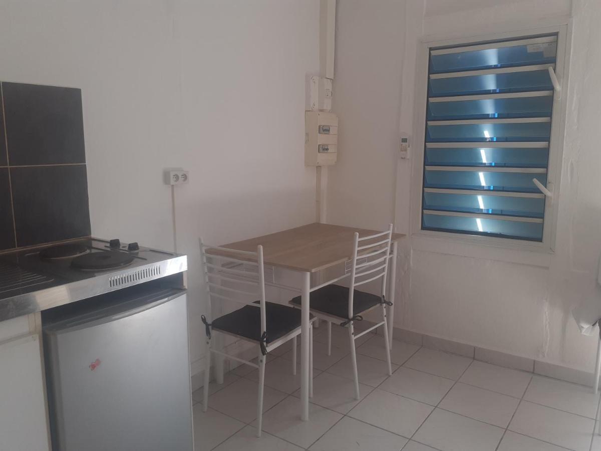 Petit Studio Κουρού Εξωτερικό φωτογραφία